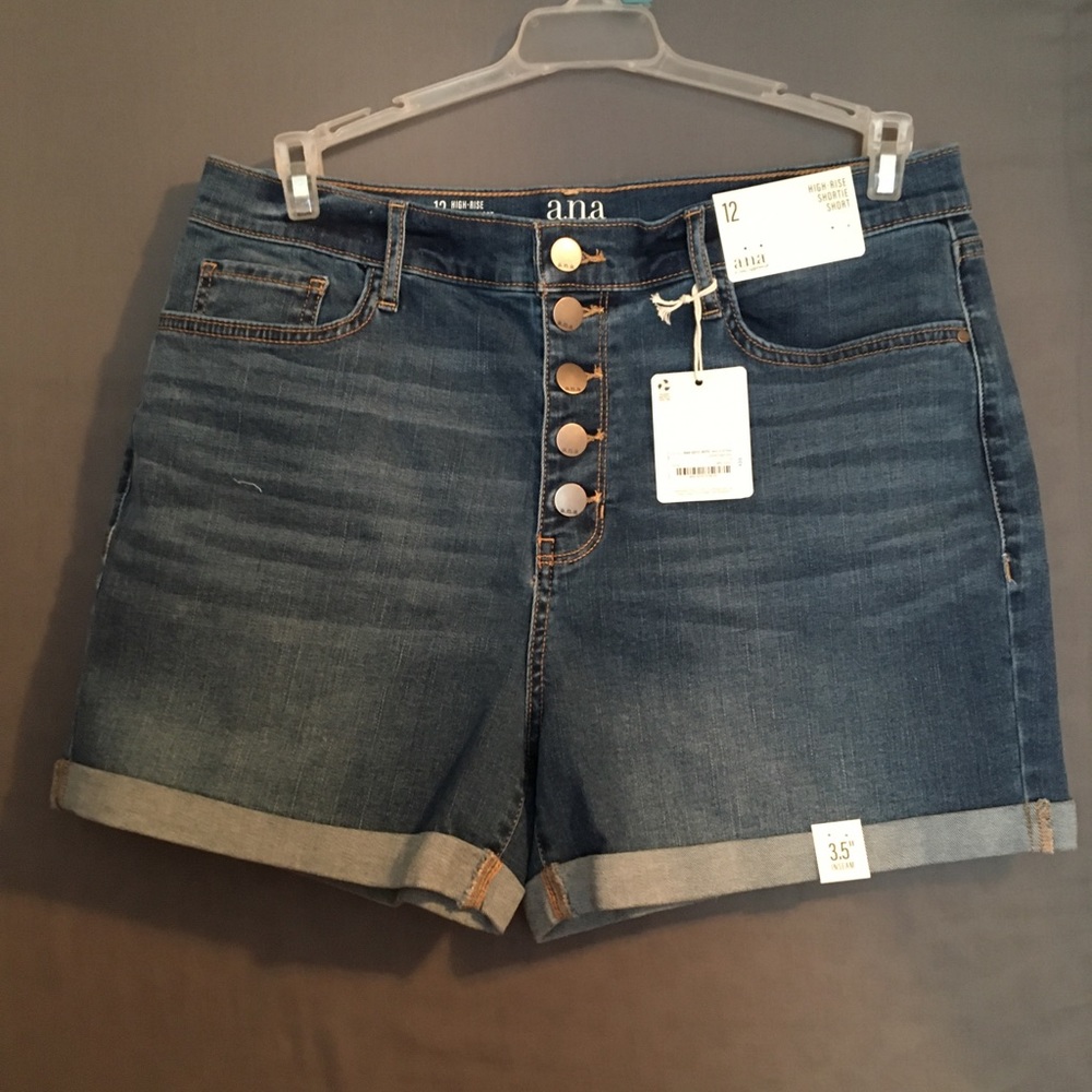 a.n.a High Rise Shortie Short
